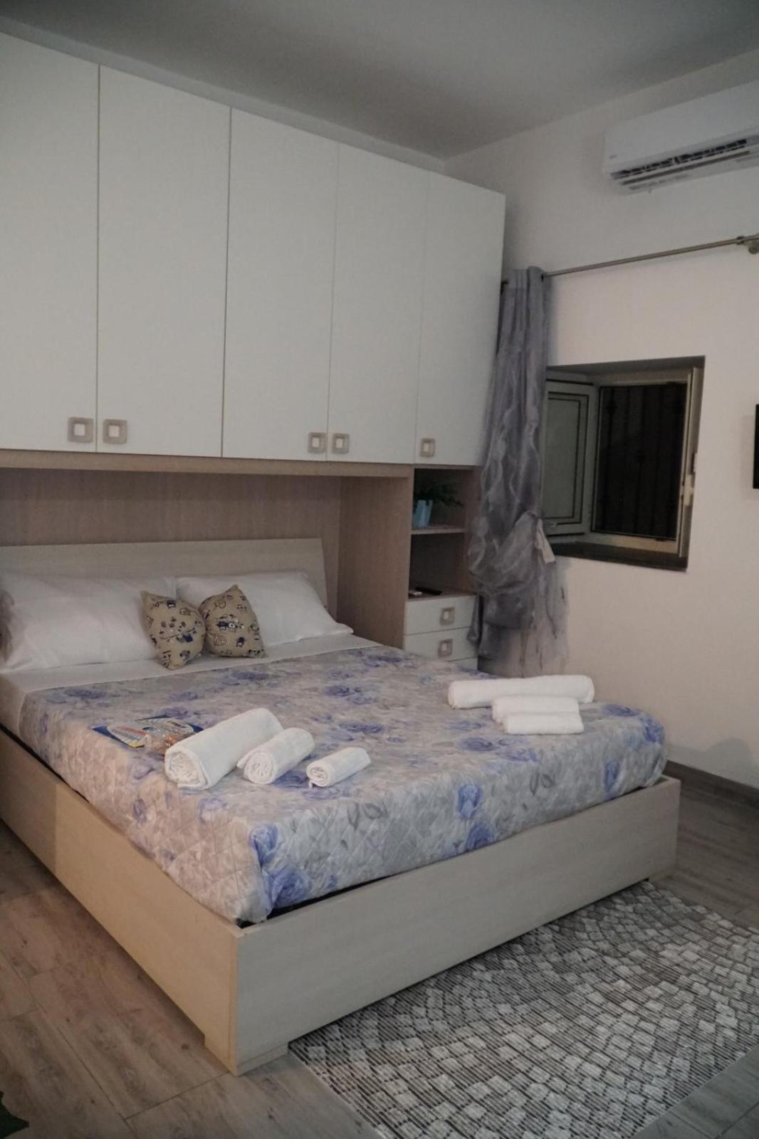קטאניה B&B Porta Garibaldi חדר תמונה